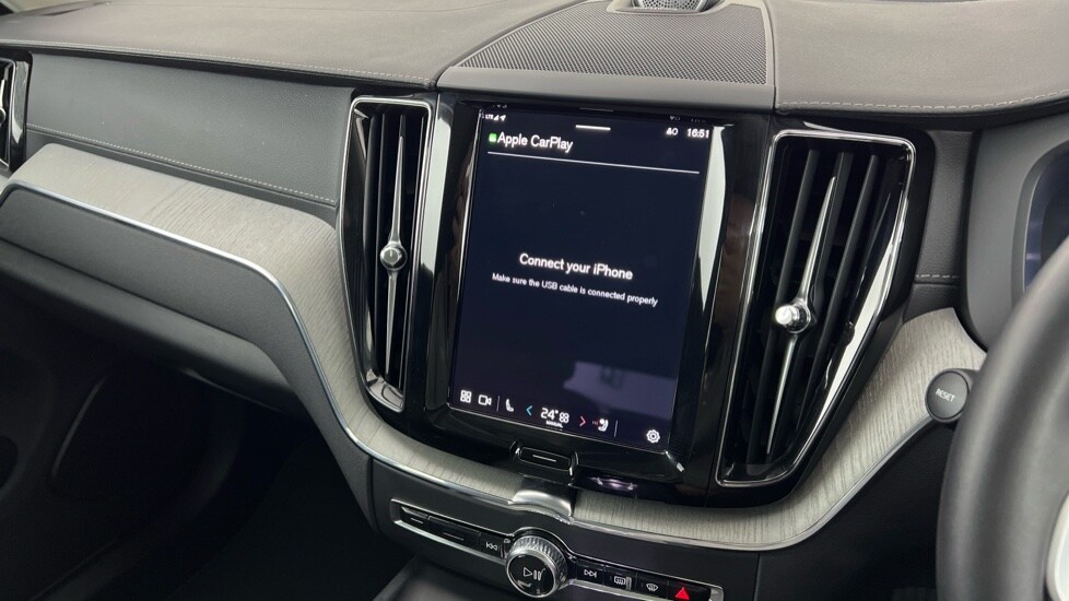 Used Volvo XC60 2025 for sale - 76580036: Photo 45