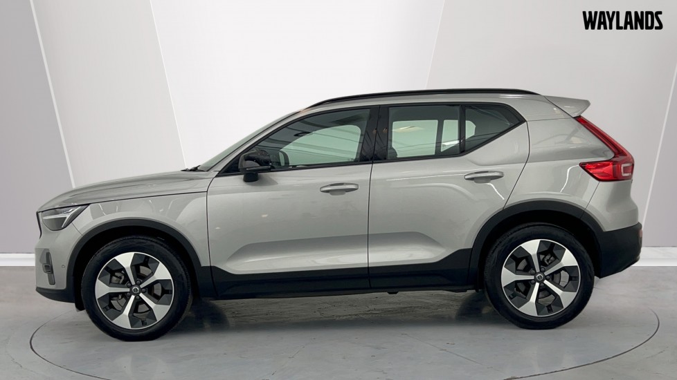 Used Volvo XC40 2023 for sale - 77848026: Photo 8