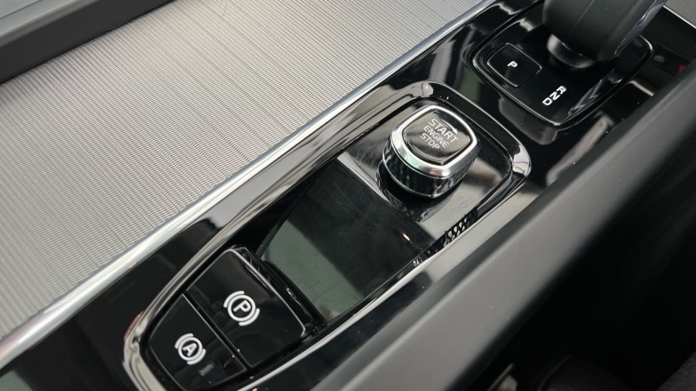 Used Volvo XC60 2023 for sale - 77160733: Photo 27