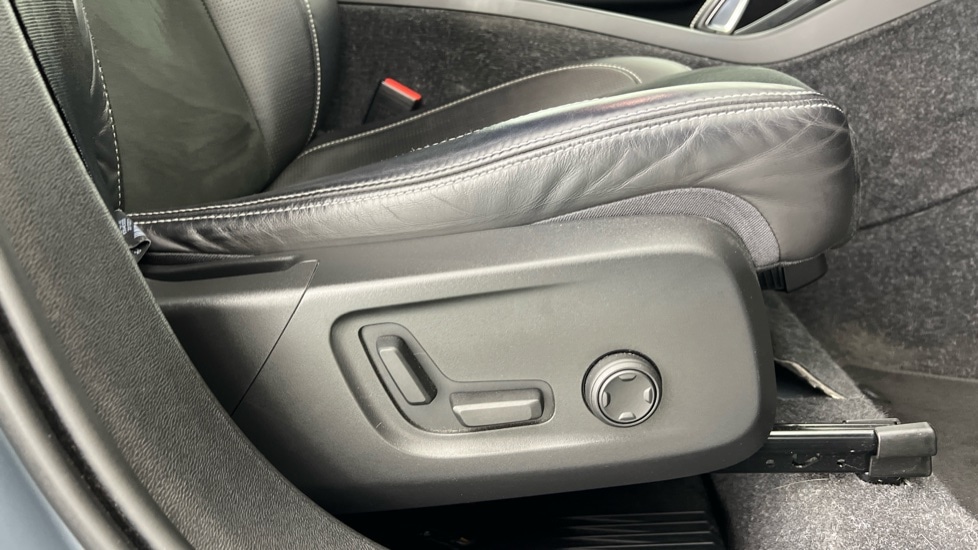 Used Volvo XC40 2020 for sale - 76097996: Photo 30