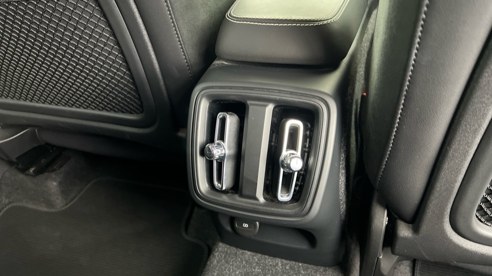 Used Volvo XC40 2020 for sale - 76097996: Photo 39