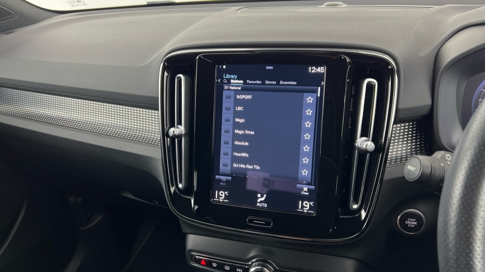 Used Volvo XC40 2020 for sale - 76097996: Photo 40