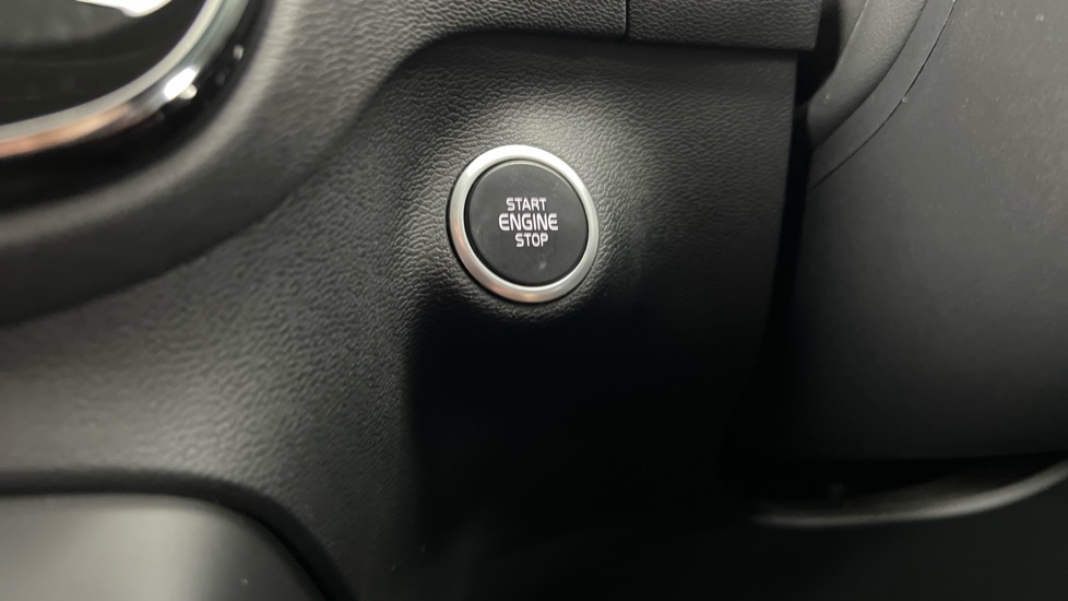 Used Volvo XC40 2020 for sale - 76097996: Photo 44