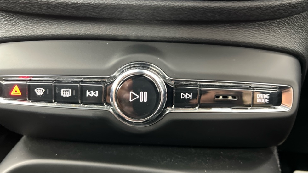 Used Volvo XC40 2020 for sale - 76097996: Photo 45