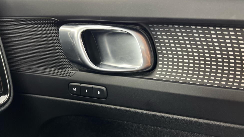 Used Volvo XC40 2020 for sale - 76097996: Photo 47