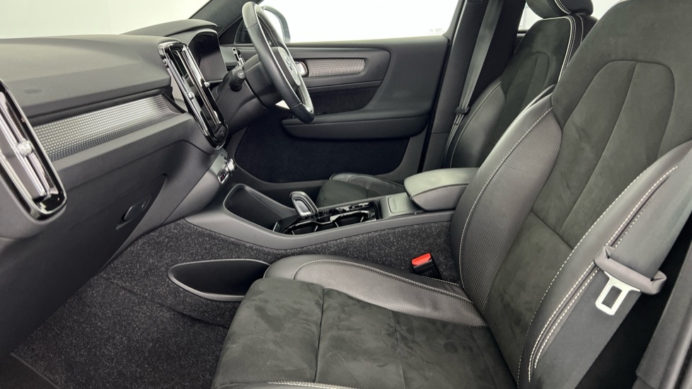 Used Volvo XC40 2020 for sale - 76097996: Photo 56
