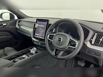 Used Volvo XC60 2025 for sale - 79225483: Photo