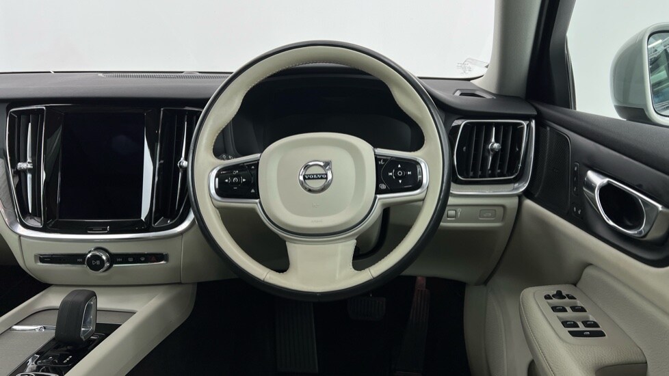 Used Volvo V60 2022 for sale - 77771144: Photo 10