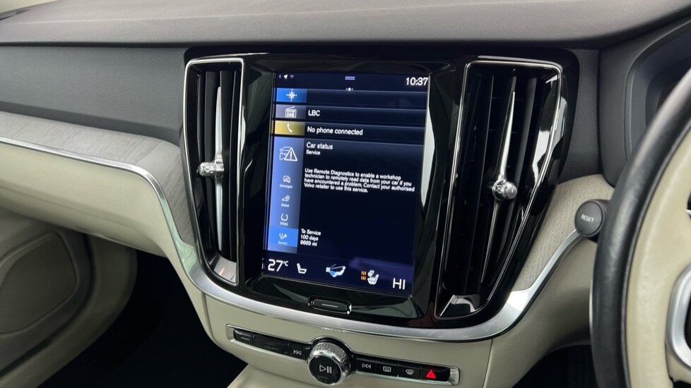 Used Volvo V60 2022 for sale - 77771144: Photo 15