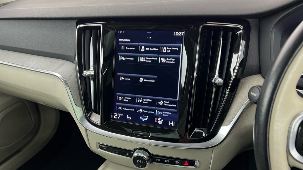 Used Volvo V60 2022 for sale - 77771144: Photo 17