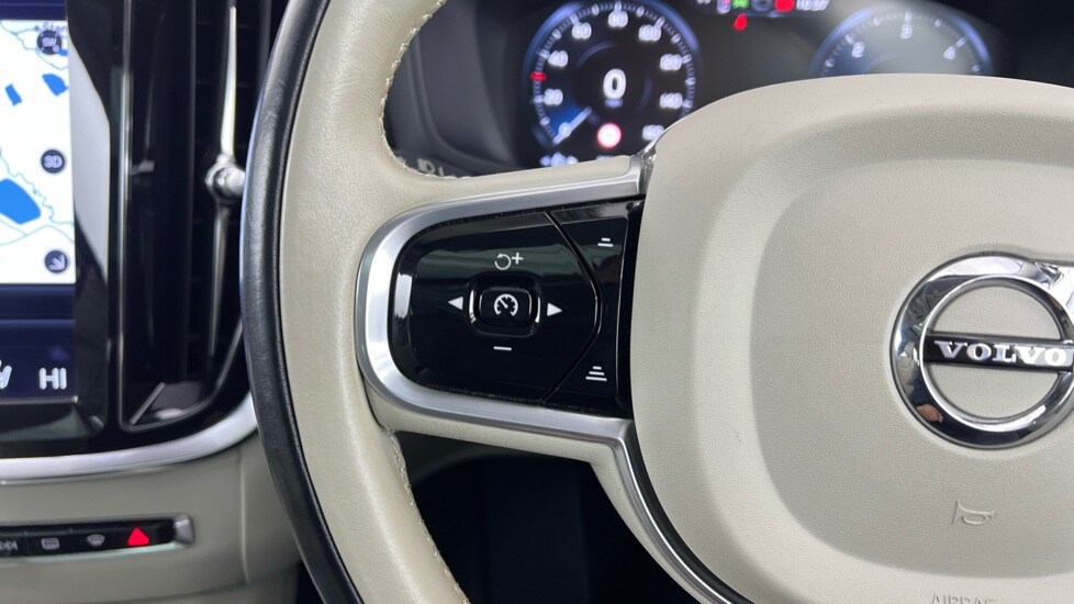 Used Volvo V60 2022 for sale - 77771144: Photo 21