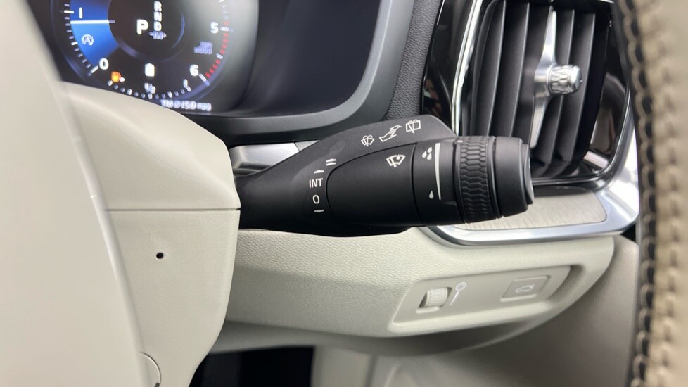 Used Volvo V60 2022 for sale - 77771144: Photo 23