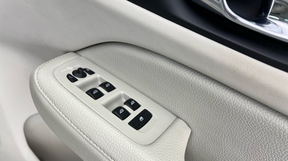 Used Volvo V60 2022 for sale - 77771144: Photo 24