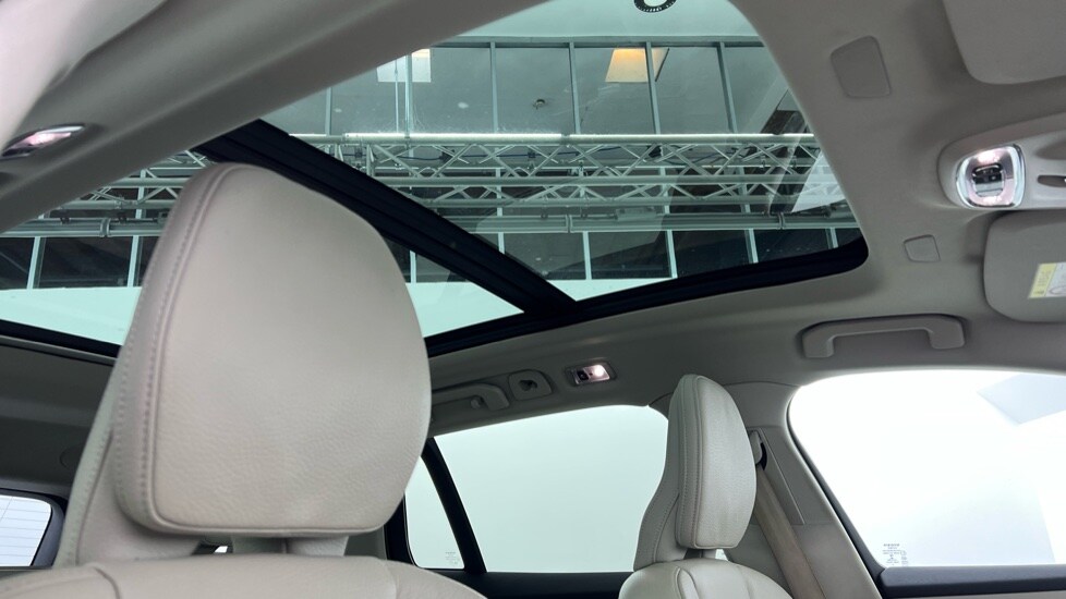 Used Volvo V60 2022 for sale - 77771144: Photo 31