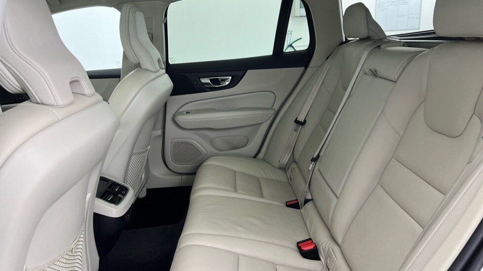 Used Volvo V60 2022 for sale - 77771144: Photo 33