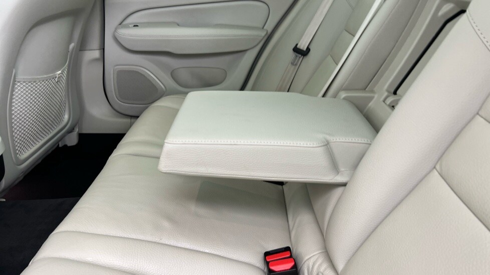 Used Volvo V60 2022 for sale - 77771144: Photo 34