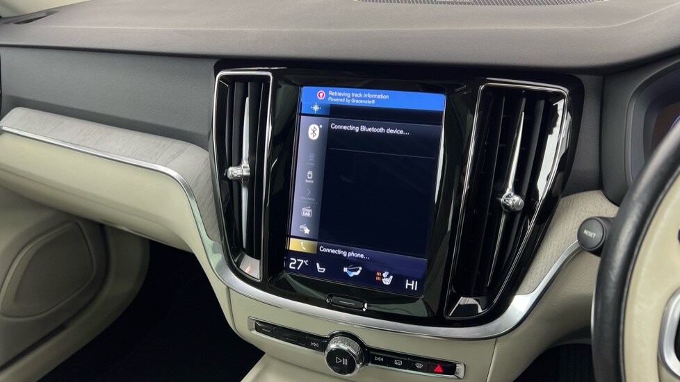 Used Volvo V60 2022 for sale - 77771144: Photo 43