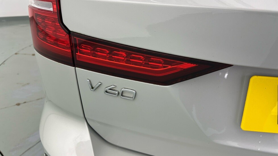 Used Volvo V60 2022 for sale - 77771144: Photo 52
