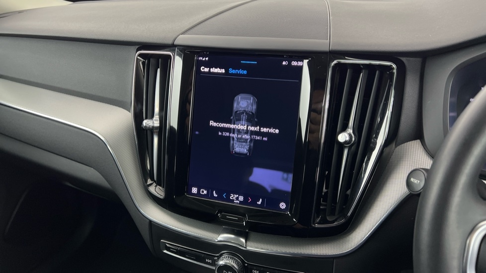 Used Volvo XC60 2023 for sale - 76773130: Photo 15