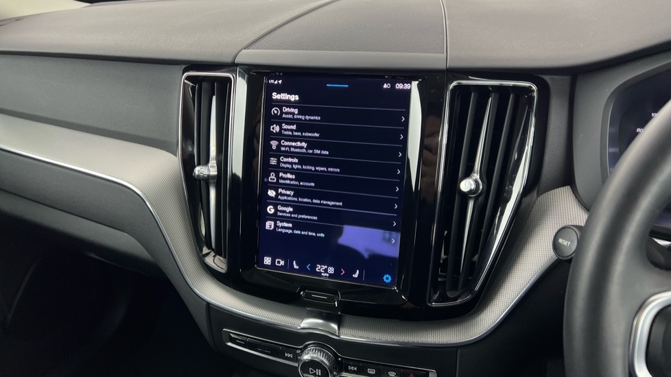 Used Volvo XC60 2023 for sale - 76773130: Photo 17