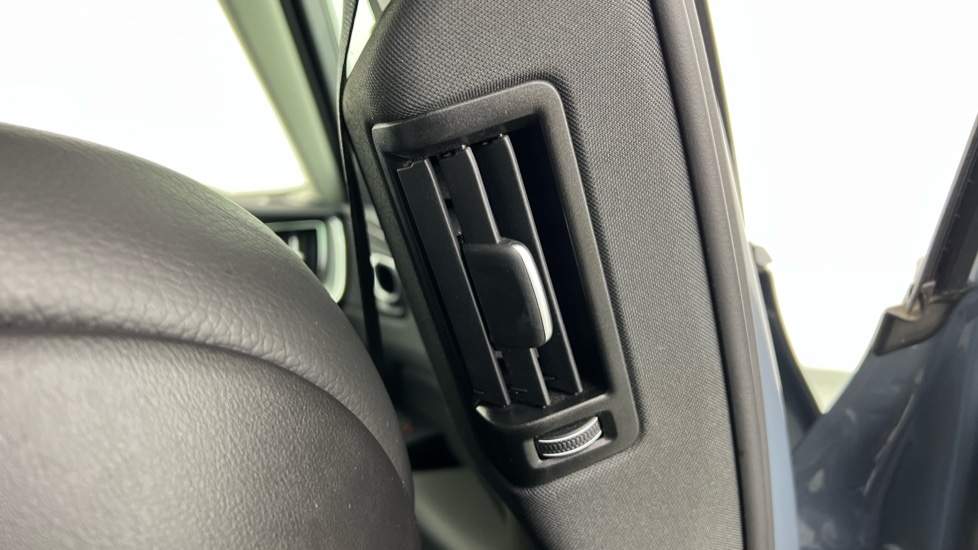 Used Volvo XC60 2023 for sale - 76773130: Photo 41