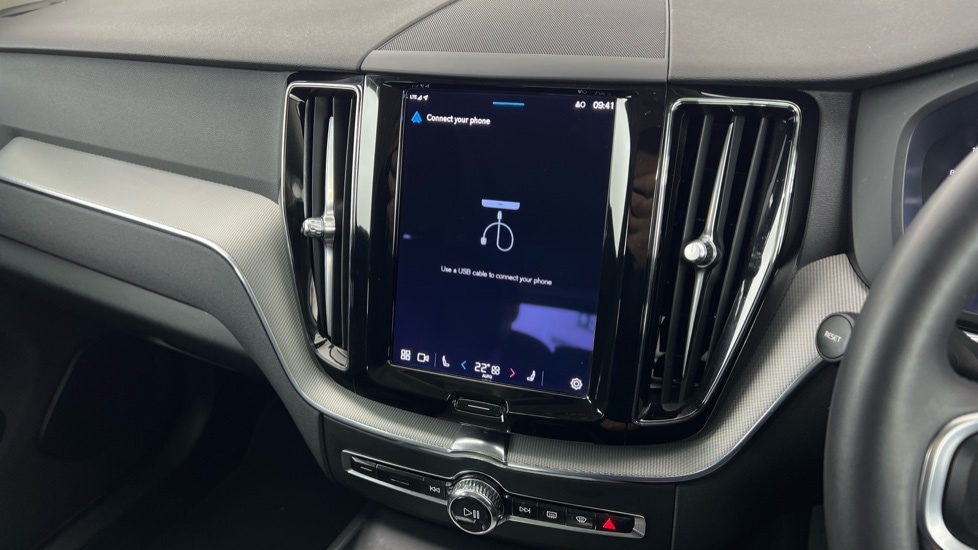 Used Volvo XC60 2023 for sale - 76773130: Photo 46