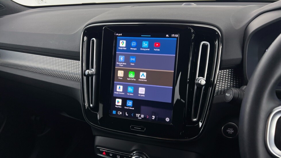 Used Volvo XC40 2024 for sale - 76168637: Photo 12