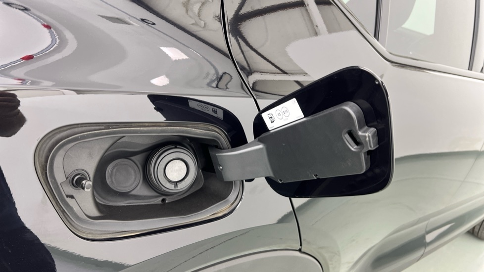 Used Volvo XC40 2024 for sale - 76168637: Photo 16