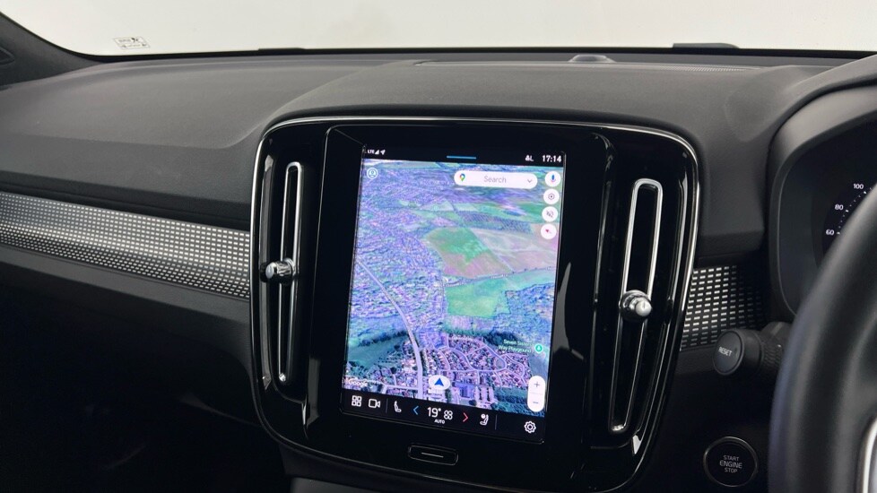 Used Volvo XC40 2024 for sale - 76168637: Photo 18