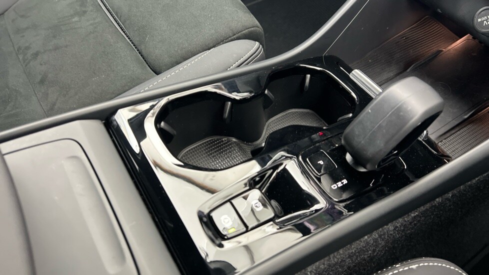 Used Volvo XC40 2024 for sale - 76168637: Photo 25