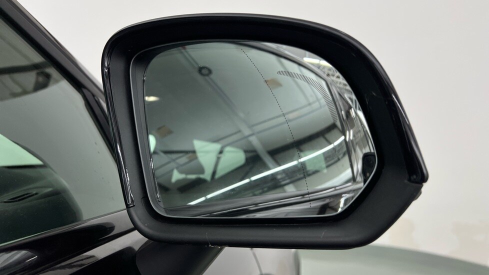 Used Volvo XC40 2024 for sale - 76168637: Photo 32