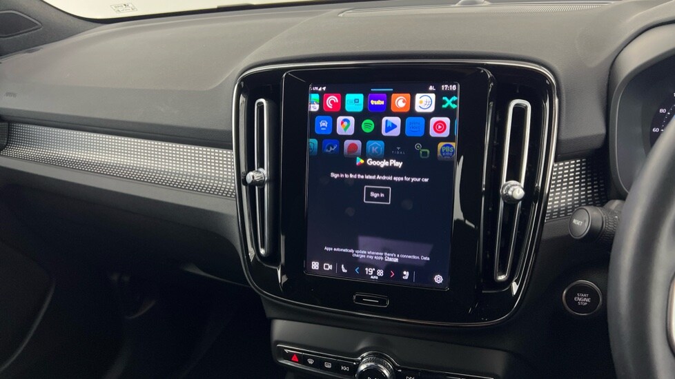 Used Volvo XC40 2024 for sale - 76168637: Photo 51