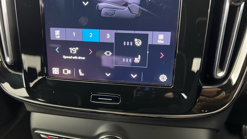 Used Volvo XC40 2024 for sale - 76168637: Photo 53