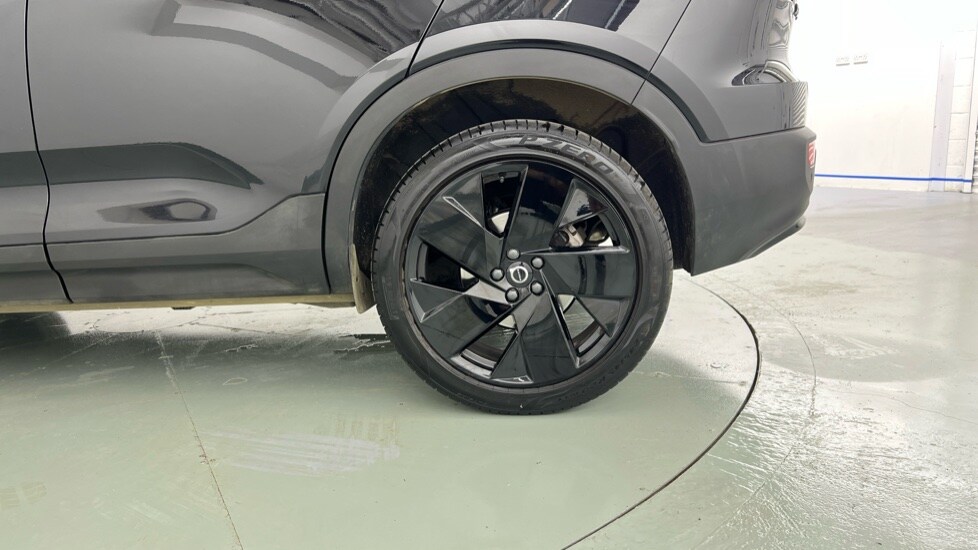 Used Volvo XC40 2024 for sale - 76168637: Photo 58