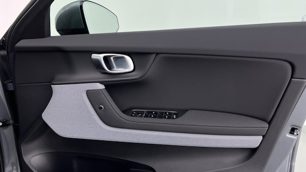 Used Polestar Polestar 2 2025 for sale - 76196048: Photo 33