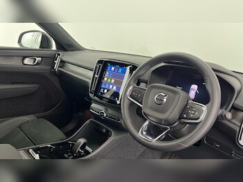 Used Volvo XC40 2023 for sale - 78456469: Photo