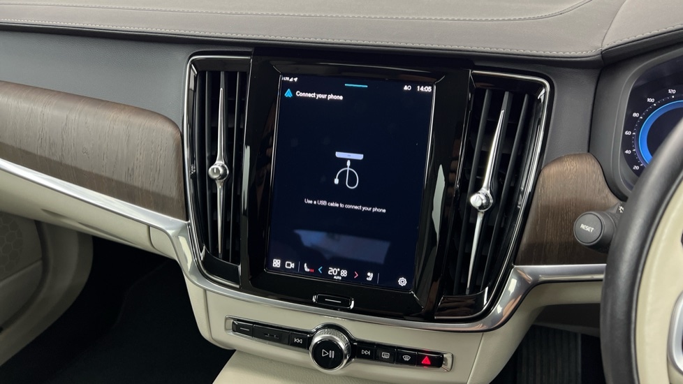 Used Volvo V90 2021 for sale - 76044384: Photo 42