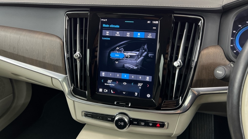 Used Volvo V90 2021 for sale - 76044384: Photo 44