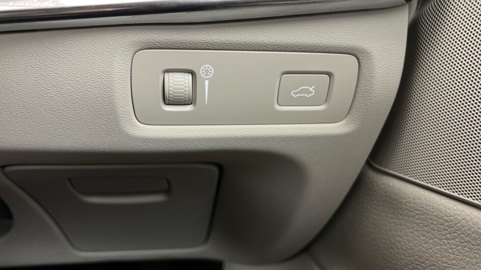 Used Volvo V90 2021 for sale - 76044384: Photo 48