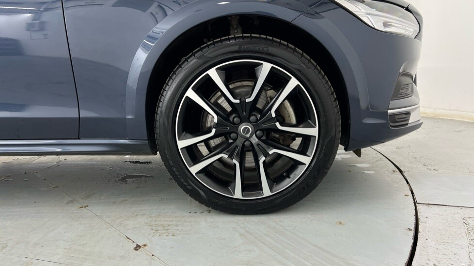 Used Volvo V90 2021 for sale - 76044384: Photo 63