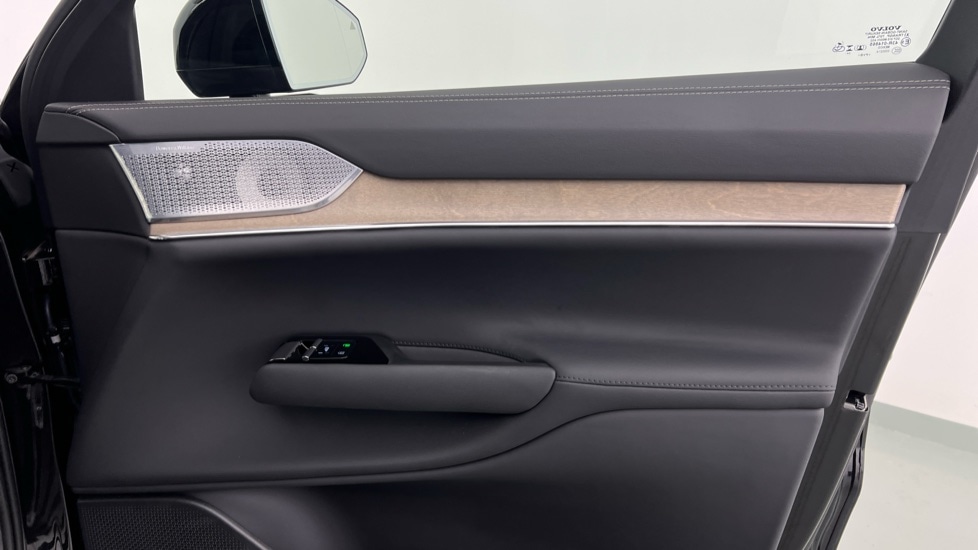 Used Volvo EX90 2025 for sale - 77995002: Photo 29