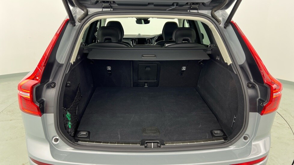 Used Volvo XC60 2025 for sale - 77428057: Photo 13