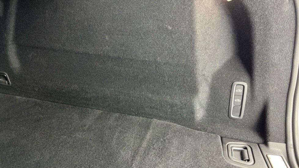 Used Volvo XC60 2025 for sale - 77428057: Photo 56