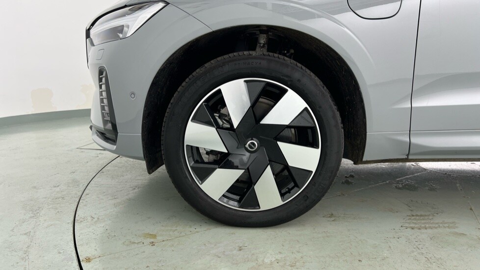 Used Volvo XC60 2025 for sale - 77428057: Photo 60