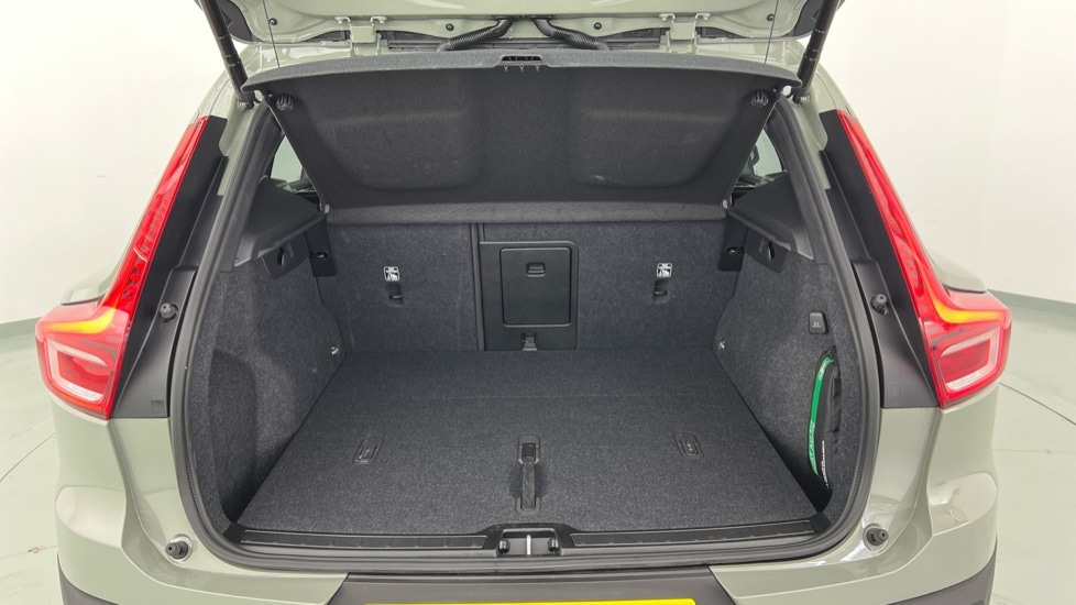 Used Volvo XC40 2025 for sale - 77406221: Photo 13