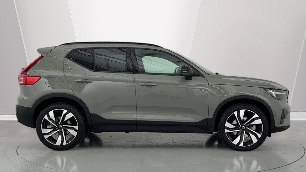 Used Volvo XC40 2025 for sale - 77406221: Photo 3