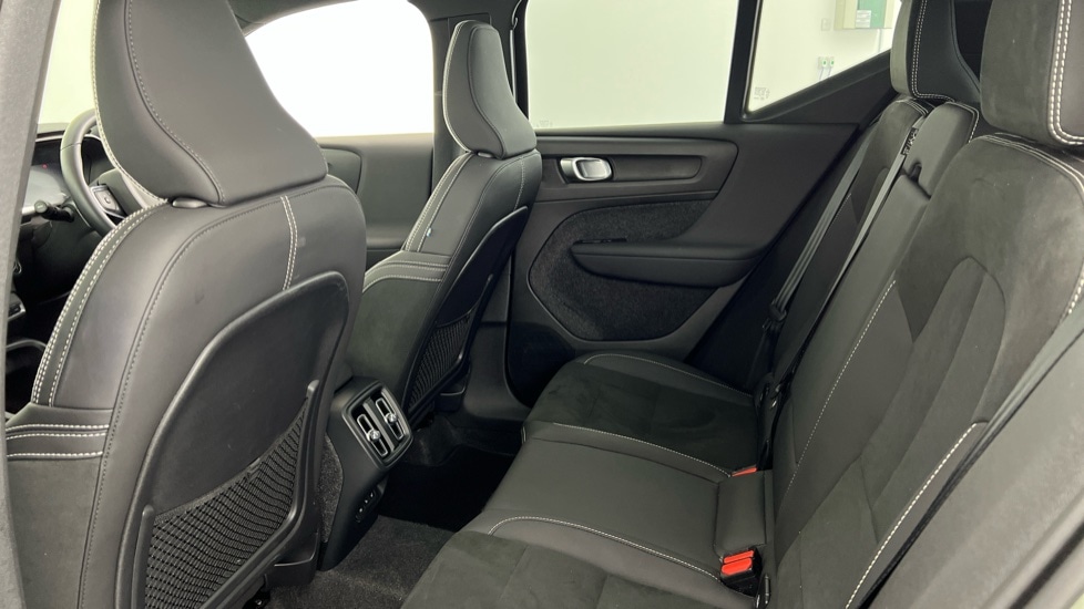 Used Volvo XC40 2025 for sale - 77406221: Photo 33