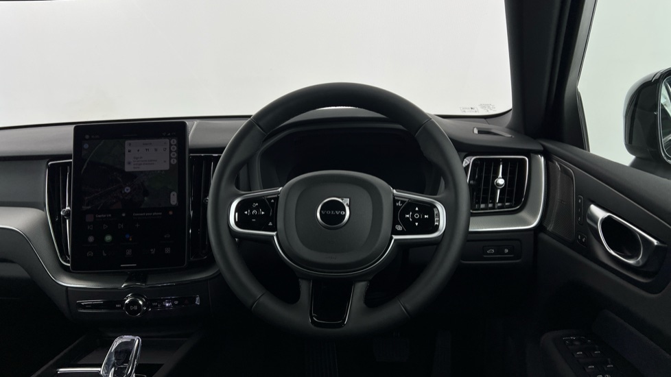 Used Volvo XC60 2025 for sale - 77205612: Photo 10