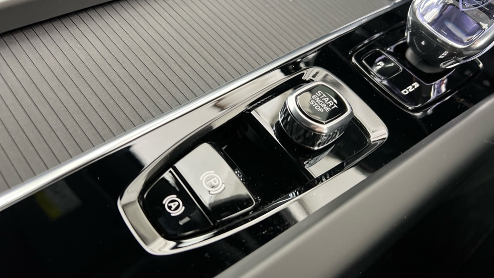 Used Volvo XC60 2025 for sale - 77205612: Photo 27