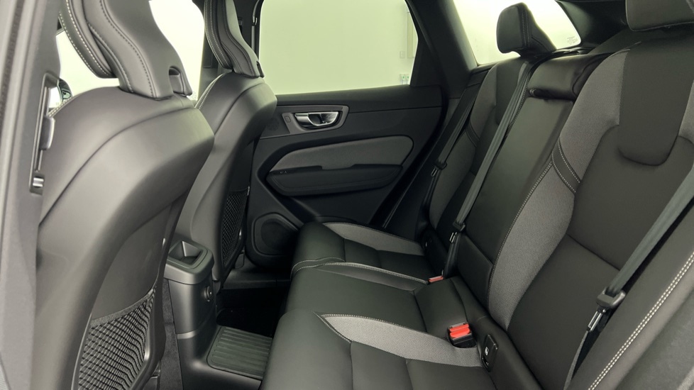 Used Volvo XC60 2025 for sale - 77205612: Photo 33